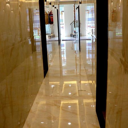 Hotel Comfy Inn 孟买 外观 照片