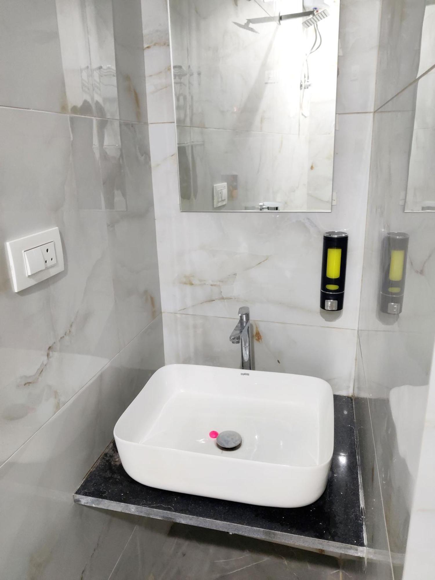 Hotel Comfy Inn 孟买 外观 照片