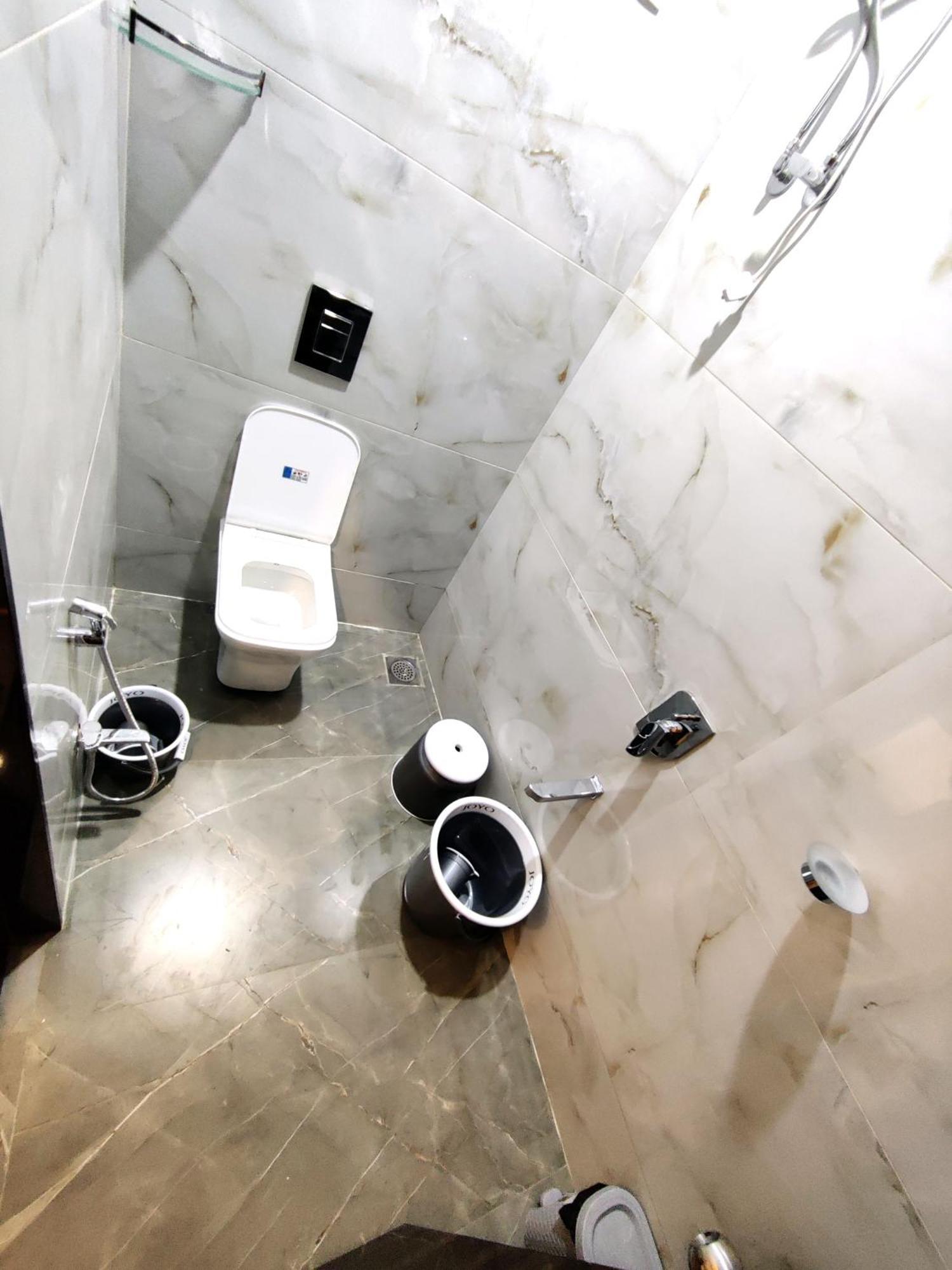 Hotel Comfy Inn 孟买 外观 照片