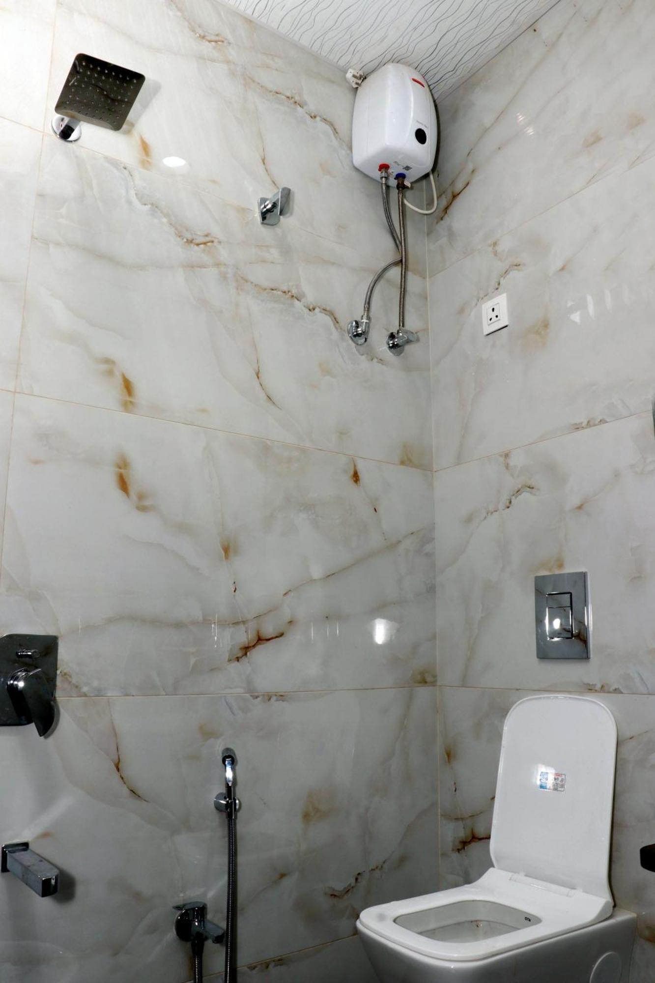 Hotel Comfy Inn 孟买 外观 照片